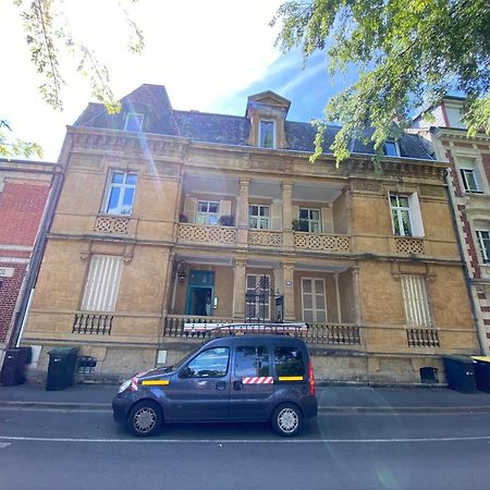 Апартаменты L'Atelier D'Arches Шарлевиль-Мезьер Экстерьер фото